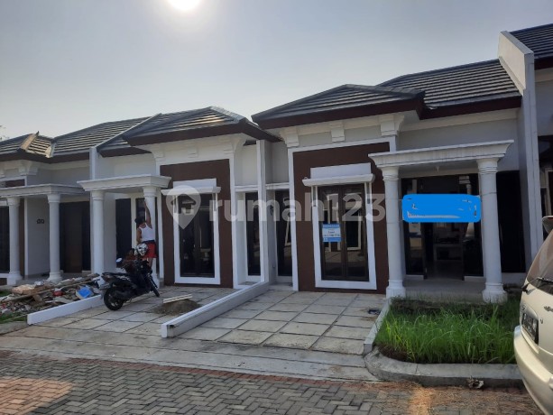 Rumah Minimalis Modern Siap Huni di Cluster Botanica Valley 