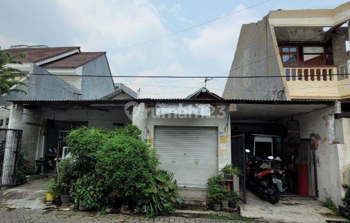 Dijual rumah hitung tanah. Pradah Permai. Surabaya Barat