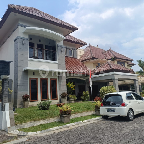Rumah Mewah di Dalam Perumahan Pesona Merapi Ngaglik Sleman .