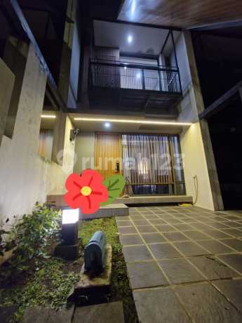 Rumah Milenial 2 Lantai di Fleekhauz R, Bsd City