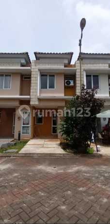 Rumah 2 Lantai di Virginia Village, Gading Serpong Rumah 2 Lantai di Virginia Village, Gading Serpong