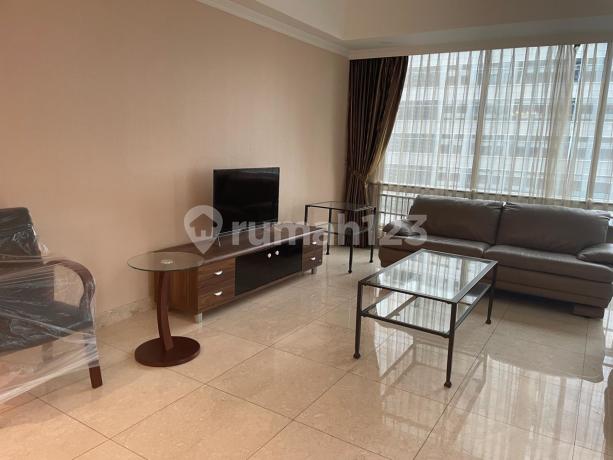 Sewa Apartemen Sudirman Mansion Size 149m2 3+1 BR Full Furnished Sewa Apartemen Sudirman Mansion Size 149m2 3+1 BR Full Furnished