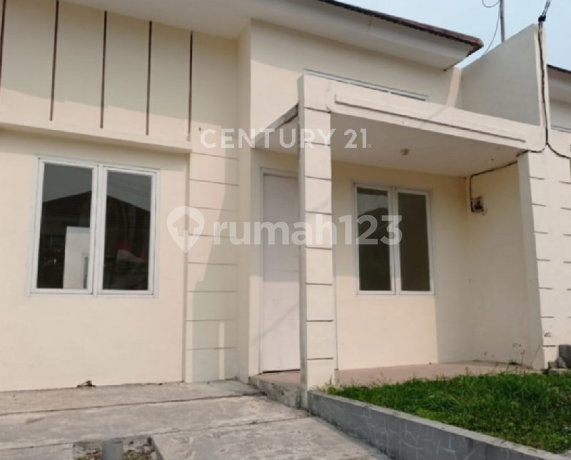 Rumah Mungil Dekat Stasiun Tenjo - Tenjo City Bogor