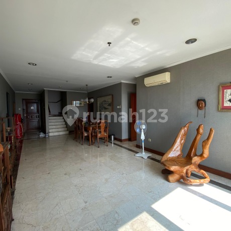 Dijual Apartment Bumimas 3 BR Tipe 2 Lantai Bagus Furnished