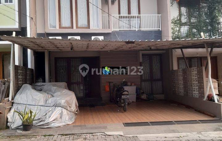 Dijual Rumah di Cluster The Green Park Residence , Ciputat