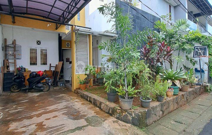 Dijual Rumah di Komplek Graha Permai, Ciputat