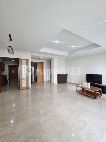 Disewa Apartemen Pakubuwono Residence 2+1Br Uk203m² At Jakarta Selatan