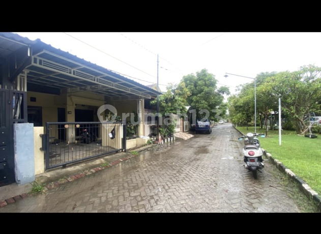 Rumah Wiguna Selatan Terawat dan Siap Huni