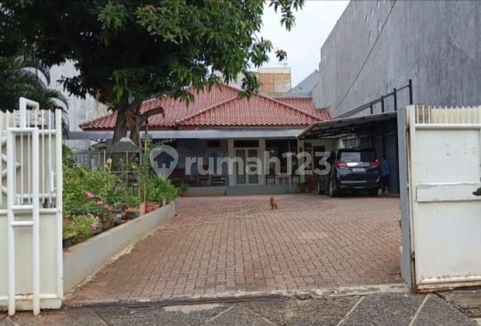Bonus Land with 640m² Building Area in Sunter Residential Complex at NJOP Price