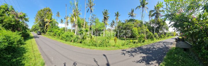Tanah Dekat Pantai Soka Jalan Gilimanuk
