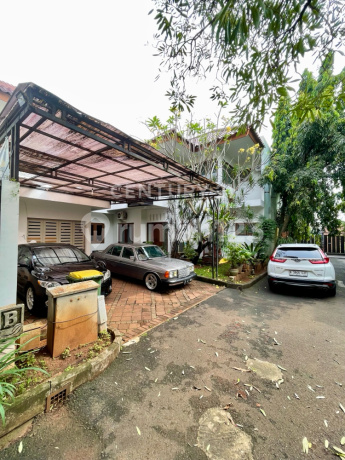 Townhouse di Lebak Bulus Dekat Cikal Mayapada dan MRT Townhouse di Lebak Bulus Dekat Cikal Mayapada dan MRT