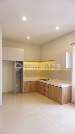 Dijual Cepat Rumah Baru Minimalis di Sunter Bisma Dijual Cepat Rumah Baru Minimalis di Sunter Bisma