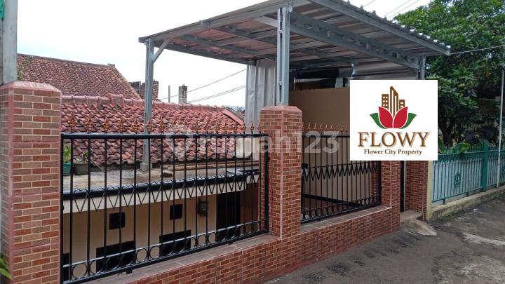 Rumah Bagus Murah di Komplek Girimande Mandalajati Bandung