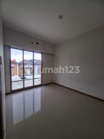 Jual Rumah Murah 2 Lantai di Cluster Bali Garden Awiligar Bandung