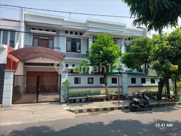 Dijual Rumah Manyar Tirtoyoso Surabaya Jalan Utama