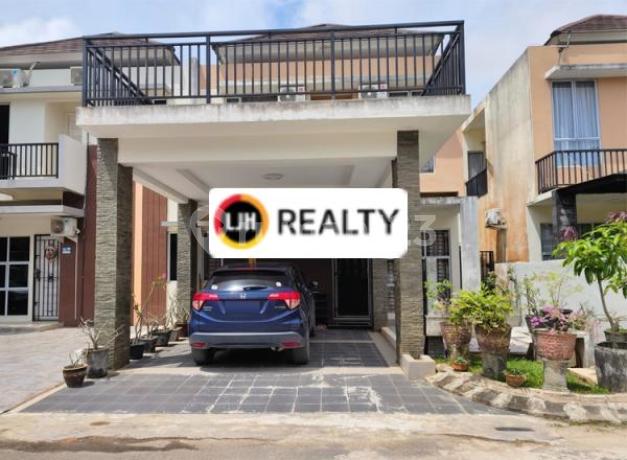 Rumah Cluster 2 Lantai Di Puri Selebriti 3 Dekat Bandara