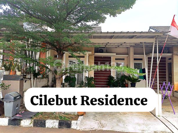 For Sale Ready-to-Occupy House in Cilebut, Near KRL Station, Toll Road, Flood-Free Good House with SHM in Cilebut For Sale Ready-to-Occupy House in Cilebut, Near KRL Station, Toll Road, Flood-Free Good House with SHM in Cilebut