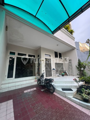 Ana Rumah Siap Huni Uk 7X22m di Komplek Grawisa Jelambar