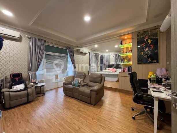 Ana Rumah Hoki Lt.198m Di Komplek Taman Harapan Indah Thi Jelambar
