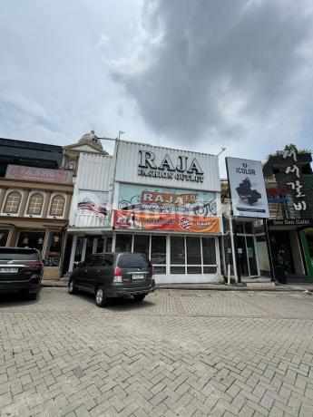 Terbaik Untuk Investasi! Ruko Pik Crown 2 Gandeng 10x15 Terbaik Untuk Investasi! Ruko Pik Crown 2 Gandeng 10x15