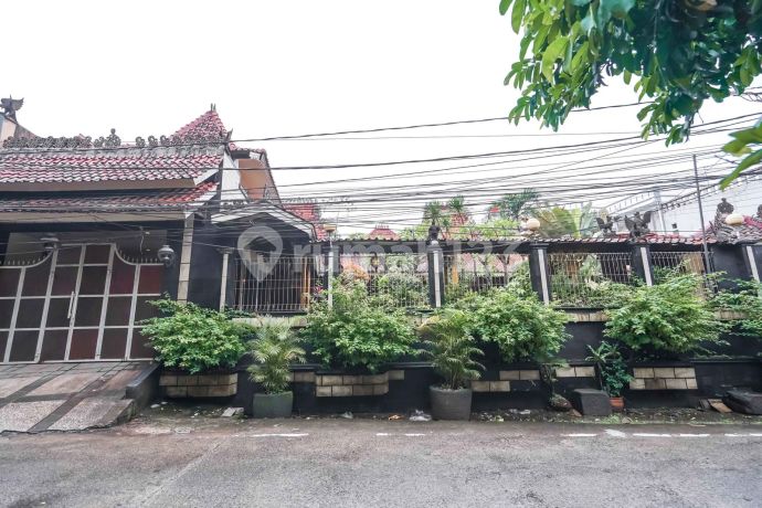 Guest House Strategis 10 Menit ke Poins Mall 15 Kamar Hadap Utara J40432 Guest House Strategis 10 Menit ke Poins Mall 15 Kamar Hadap Utara J40432