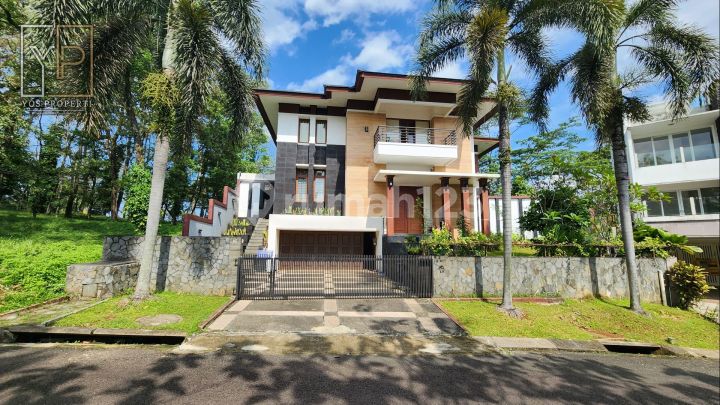 Luxury House Full Marble Flooring with Lift Access and Swimming Pool in Sentul City