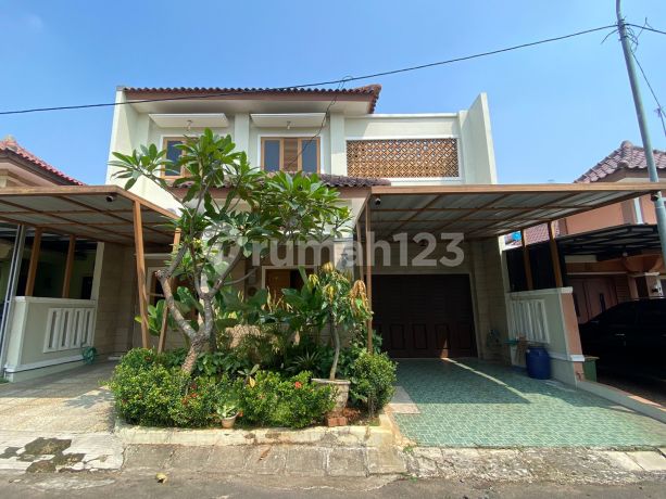 RUMAH HOMEY DAN ASRI 2 LANTAI DI PERUMAHAN TAMAN KENARI CIBUBUR RUMAH HOMEY DAN ASRI 2 LANTAI DI PERUMAHAN TAMAN KENARI CIBUBUR