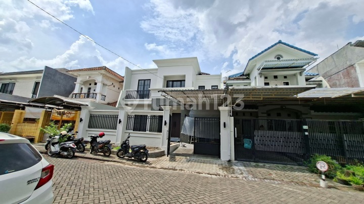 Rumah Gaya Eropa Baru Siap Huni di Dian Istana