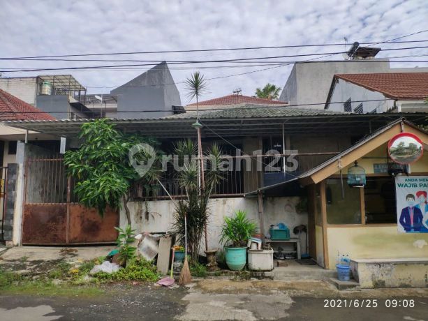 Rumah Hitung Tanah Mayjend Sungkono Dekat Ciputra World