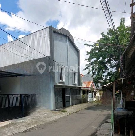 Cheap Warehouse for Sale in Manukan Tandes, West Surabaya, at a Good Price