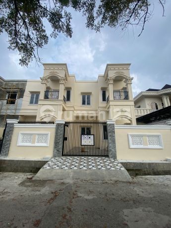 Rumah Mewah Dekat Prime One School Medan