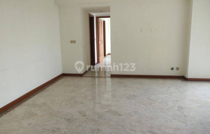 Apartment Puri Casablanca Kondisi Bagus 3+1 Br