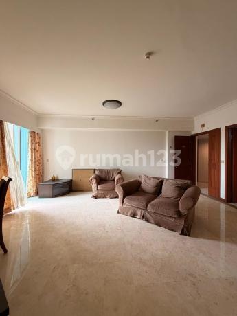 Dijual 2Br Lantai Rendah Puri Casablanca