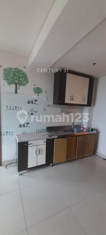 Apartemen Calia 3BR Semi Furnished Lantai 26 View Pacuan Kuda