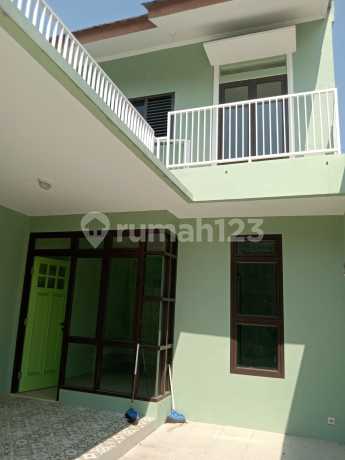 Rumah 2 Lantai dengan Suasana Asri di Villa Mutiara Bogor 1. 015