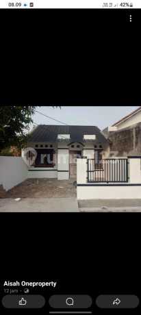 RUMAH DI PERUM CITRA GRAHA PRIMA 