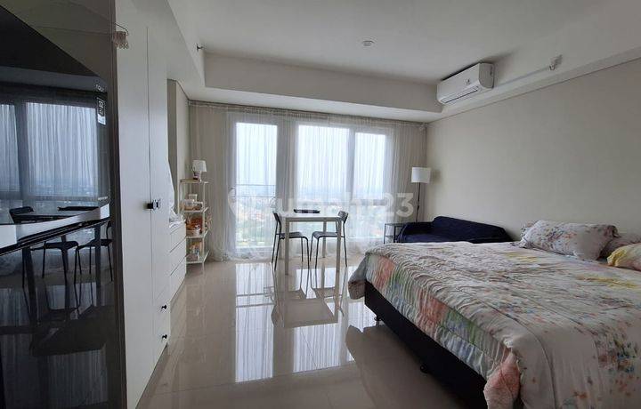 Dijual Apartemen Studio The Breeze Bintaro, Tangerang Selatan