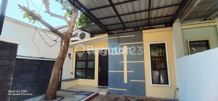 RUMAH DI PERUM PALM OASIS