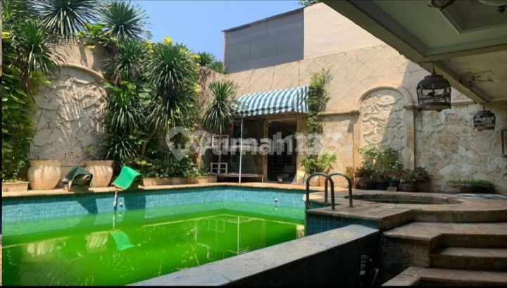 Luxury House in Simprug Golf Senayan Premium Location Jakarta Luxury House in Simprug Golf Senayan Premium Location Jakarta