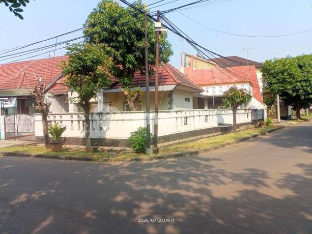 Murah Rumah Hoek 287m di Cluster Graha Kalimas, Bekasi (288) Murah Rumah Hoek 287m di Cluster Graha Kalimas, Bekasi (288)