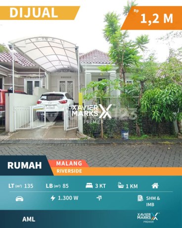Super Comfortable House Near Toll Exit at Riverside Malang
