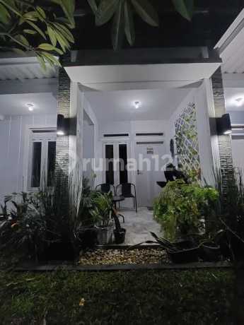 Very Cheap Quick Sale Ready to Occupy 2-Story Modern, Beautiful House in Gading Tutuka Soreang, Near Toll Road, Comfortable and Safe, Bandung Very Cheap Quick Sale Ready to Occupy 2-Story Modern, Beautiful House in Gading Tutuka Soreang, Near Toll Road, Comfortable and Safe, Bandung