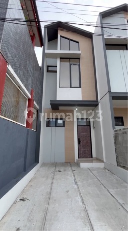 Rumah 2 Lantai Cuma 5 Menit Dari Jl Soekarno Hatta Bandung
