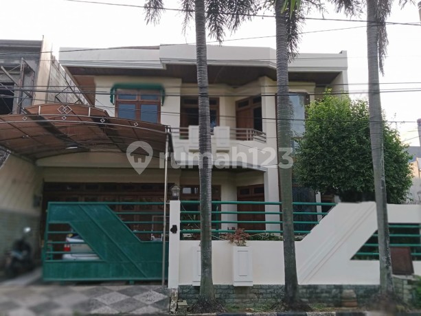 2-Story House in the Luxury Housing of Villa Cibubur Indah 2-Story House in the Luxury Housing of Villa Cibubur Indah