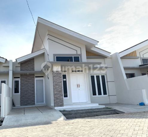 Type 80/135m² di PERUMAHAN GRAHA LESTARI MAKASSAR