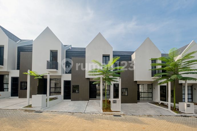 Plumeria (75/84) di GREENLAND BOGOR Plumeria (75/84) di GREENLAND BOGOR