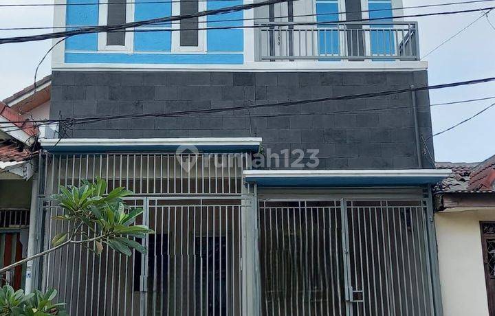 Rumah Villa Mutiara Serpong 2½ lantai murah Sudah Renovasi