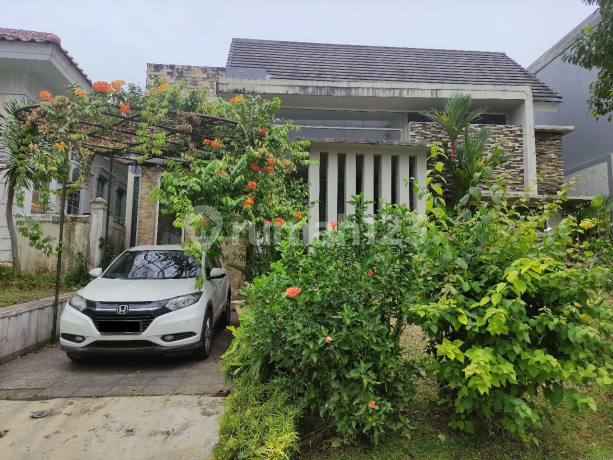 Rumah Bagus Murah SHM Lokasi Di Cluster Terdepan Dekat Dengan Pintu Tol Cluster Taman Yunani Sentul City Bogor
