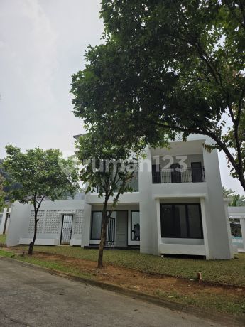 Rumah Siap Huni 2 Lantai Hook Depan Green Area Deket Ke Pintu Tol Shgb Di Cluster Andalusia Sentul City Bogor