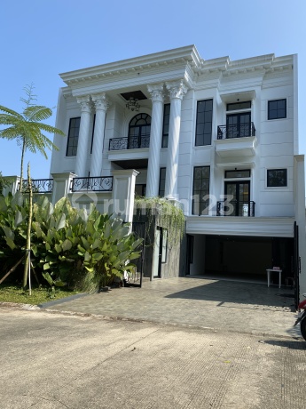 Rumah Mewah Bergaya Classic Dengan Private Pool Shm Dekat Ke Pintu Tol Di Cluster Sierra Madre Sentul City Bogor